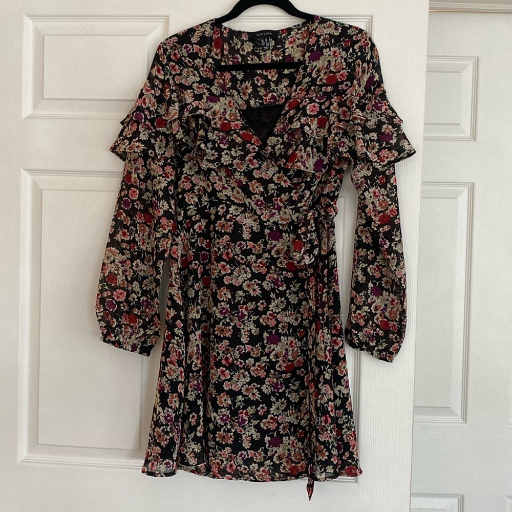 New Look Black Floral Long Sleeve Dress